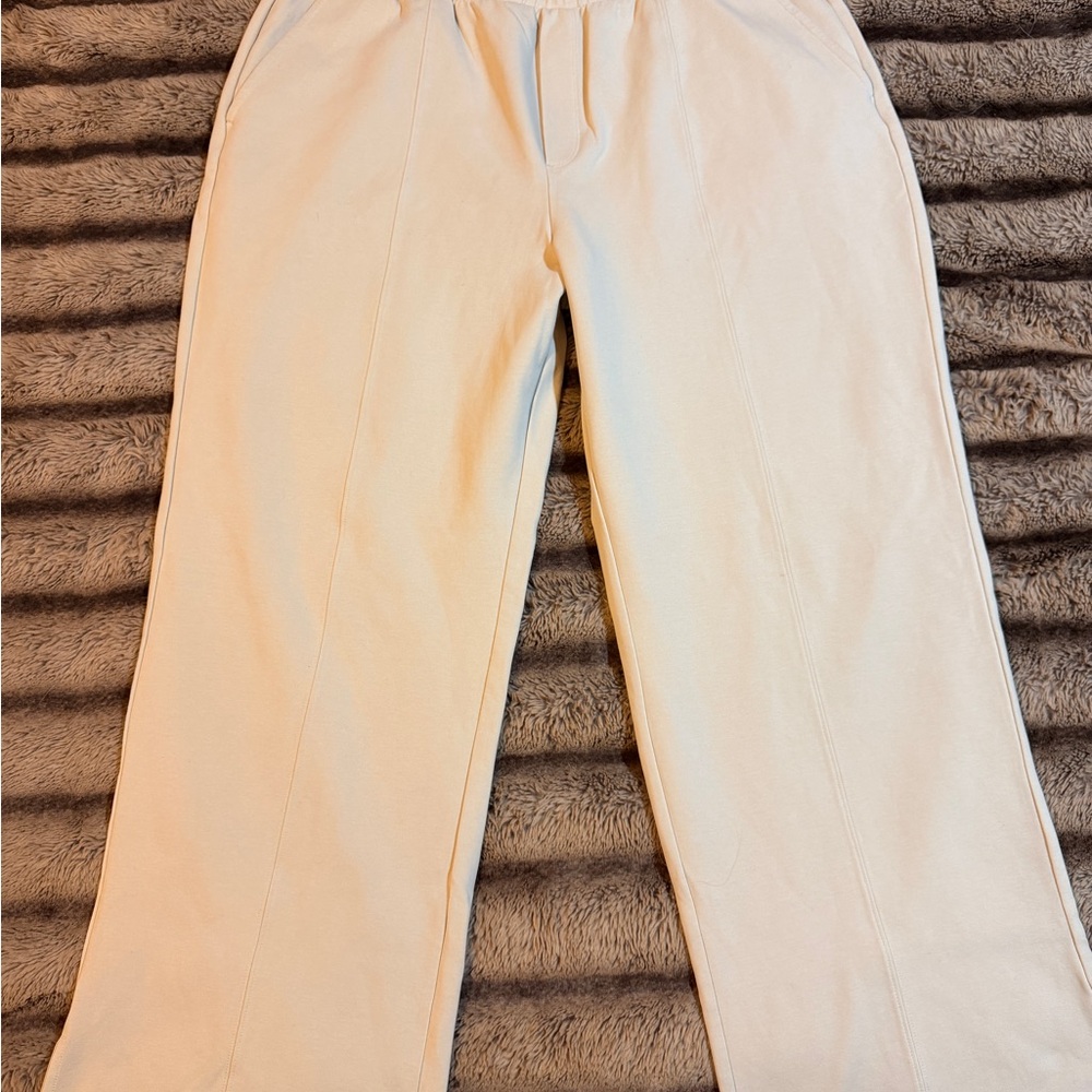 Old Navy Wide Leg Pants in Cream